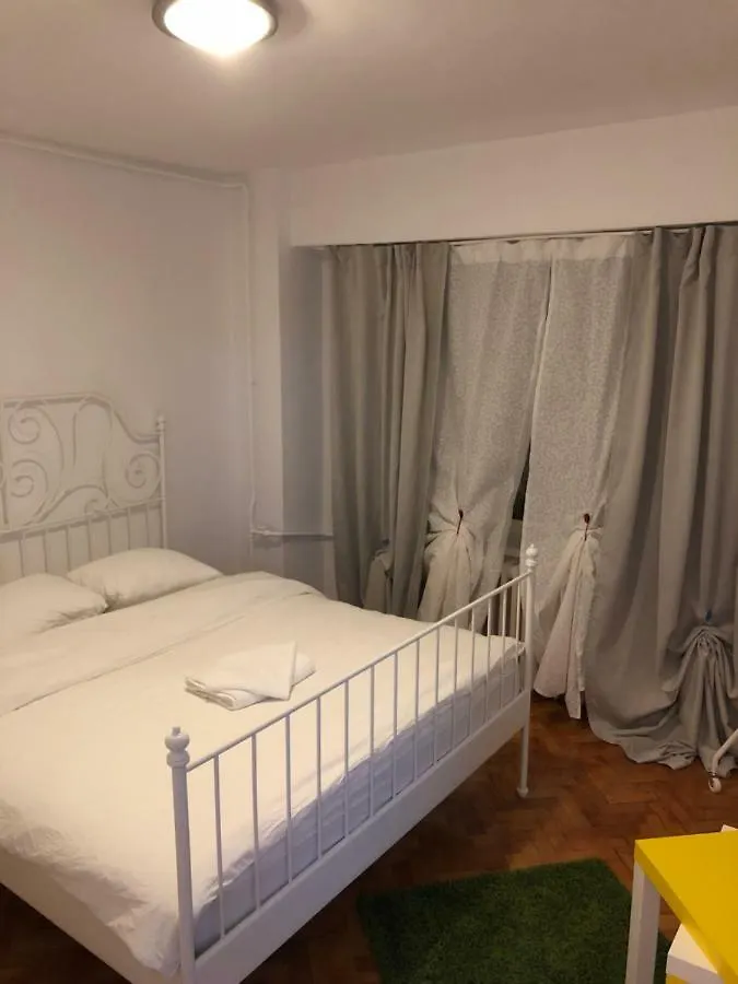 Green Apartment 3 布加勒斯特